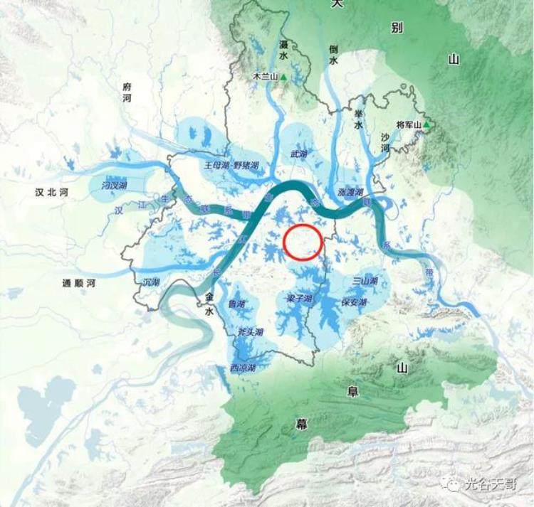 为什么中心城市的经济重心都往东南方向移动呢「为什么中心城市的经济重心都往东南方向移动」