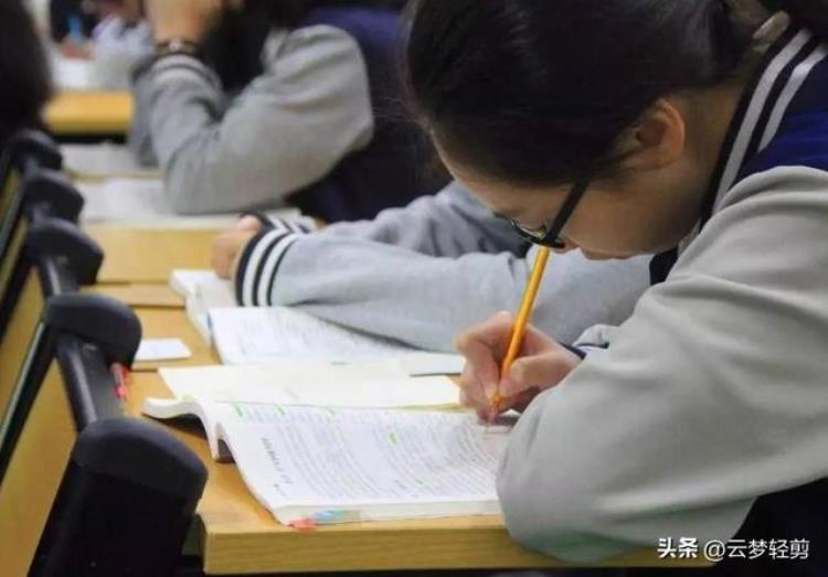 为什么有的学渣跟学霸关系很好「为什么学渣人缘好学霸无人理资深班主任道出其中的原因」