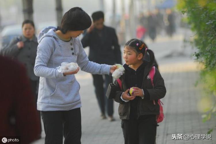 为什么孩子上学家长会焦虑「即将开学了为什么很多父母会对孩子入学感到焦虑」