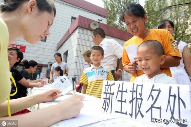 为什么孩子上学家长会焦虑「即将开学了为什么很多父母会对孩子入学感到焦虑」