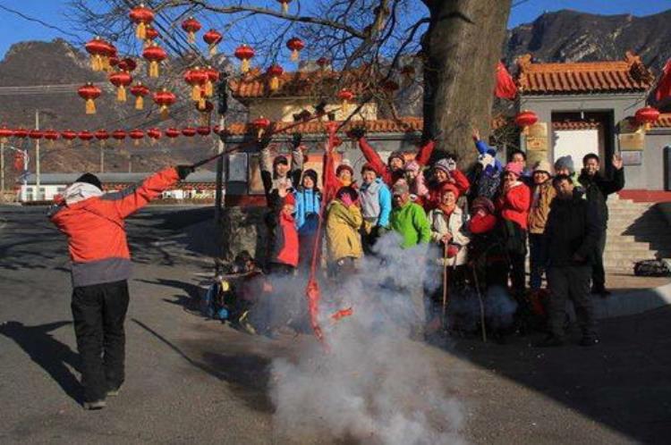 为什么今年禁止放鞭炮「中国人过年为什么要放鞭炮民间为啥要反对禁燃禁放」