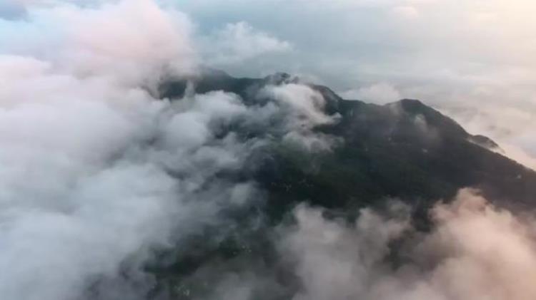 秋天为什么适合旅游「为什么秋天要去旅行这里是我见过最美的答案」