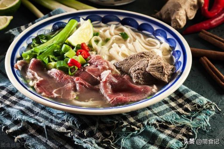 中国哪里的牛肉面好吃「全国哪里的牛肉面好吃经过评选这5个地方上榜你吃过哪几种」