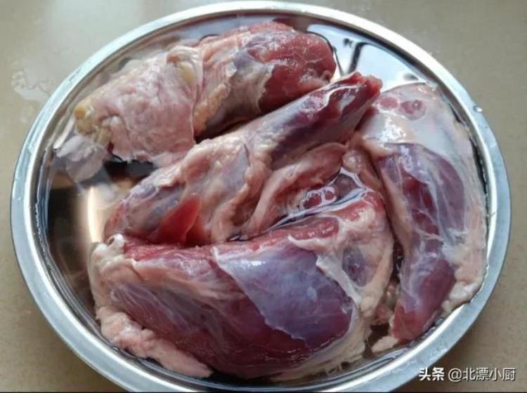 牛肉先腌制再卤「卤牛肉时记住1腌2泡牛肉不腥不柴好吃还缩水小」