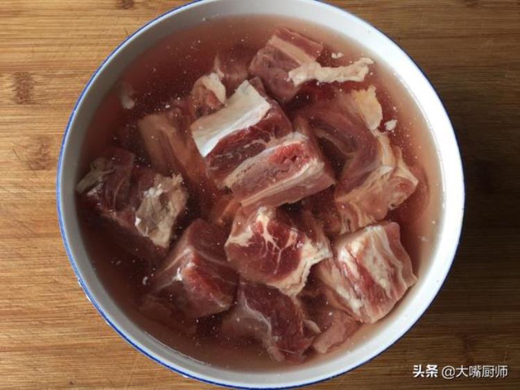 牛肉炖了一个小时还不烂怎么办有什么办法快速烂「为啥牛肉炖3小时还不烂厨师长支招多加2样烂得快鲜香不油腻」