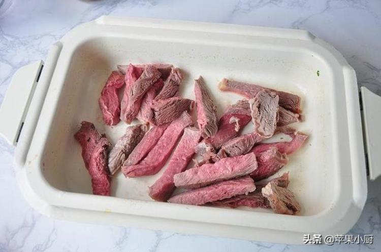 牛肉干可以泡着吃吗「好吃的牛肉干自己在家也能做泡一泡煮一煮比外面买的还好吃」