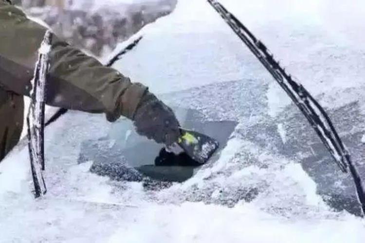 今日河北哪些高速路封闭了「提醒河北这些高速站口封闭雪天驾车这些一定要注意」