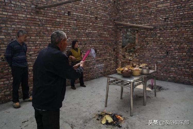 祭拜不能用的食物「农村的祭祀习惯人不吃的东西不能给逝者当祭品尤其是这两种肉」