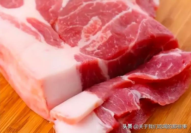 冻肉放盐能快速解冻「冻肉抹盐5分钟就能解冻厨师长教你1招解冻快肉质嫩真实用」