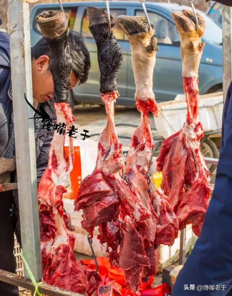 同样都是肉凭啥牛羊肉要挂着卖猪肉却要摆着卖看完涨知识了