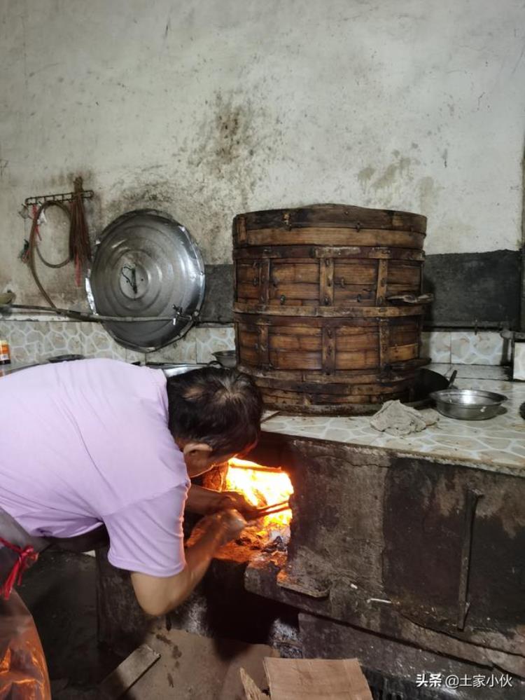 重庆 烧白「一道烧白让重庆这家饭店火了30年吃过的人都称它烧白王」