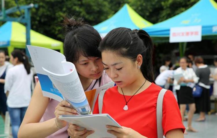 大学既有一本专业又有二本专业,同一学校同一专业一本与二本区别