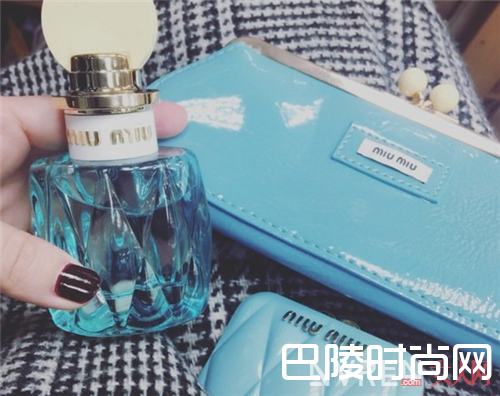 Miu Miu香水系列简介 Miu Miu香水能撩男神吗Gucci Bloom颜值给力香水品牌简介Van Cleef Arpels Feerie香水品牌简介Armani/Prive 系列颜值给力香水简介