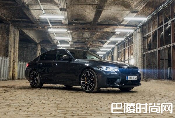 《不可能的任务：全面瓦解》阿汤哥开着BMW M5出任务帅炸