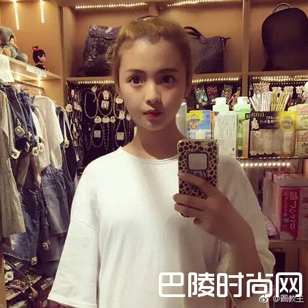 杨超越13张素颜旧照曝光 长相甜美获第三名哭瞎