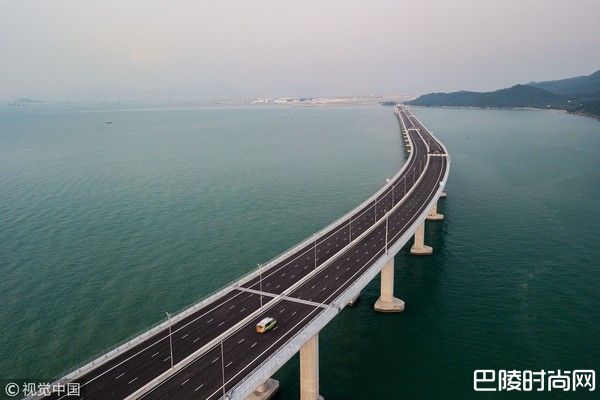 港珠澳大桥开通通车 世界最长跨海大桥串联三地经济圈