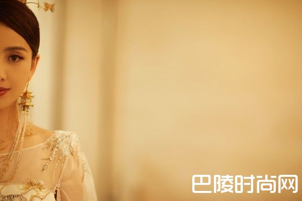 佟丽娅任首位“天坛女神”  仙女美照曝光