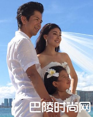 牛莉老公是大富豪 年近五十如少女老公超疼爱