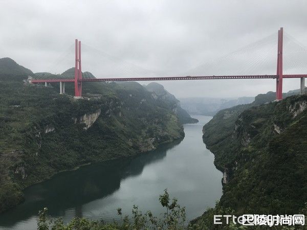 鸭池河大桥建设严峻 必须获得桥梁界诺贝尔奖