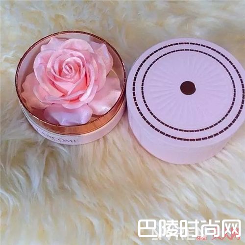 Too Faced Love Light高光 兰蔻立体玫瑰花瓣蜜粉巴黎欧莱雅×美女与野兽口红Creer Beaute 美少女战士眼影Paul&amp;Joe立体猫咪唇膏+眼影