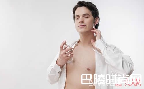 男士挑香水选择什么气质风格好 男士选择香水Calvin Klein CK be男士香水简介Calvin Klein香水能男女共用吗Versace Eros - 范思哲 爱神男士香水简介范思哲 爱神男士香水有什么特点30岁上下的男人使用什么香水好爱马仕 大地男士香水简介爱马仕 大地男士香水的全新概念