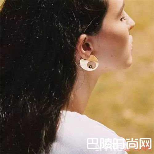 J.crew是什么 Anne Manns是什么Faris是什么Eshvi是什么