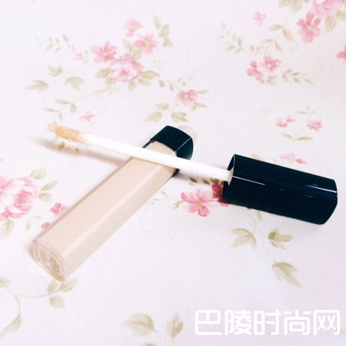 Ipsa透白水润修饰遮瑕膏SPF25 YSL明彩遮瑕笔MAKE UP FOR EVER完美遮瑕霜香奈儿青春光彩遮瑕蜜COVERMARK亮采遮瑕膏