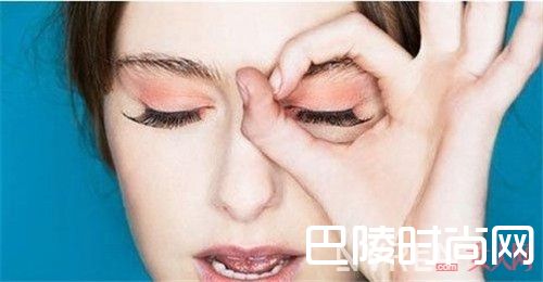 去眼袋的方法有哪些 去眼袋小妙招是什么眼霜能有效消除眼袋吗消除眼袋方法有哪些如何消除眼袋好