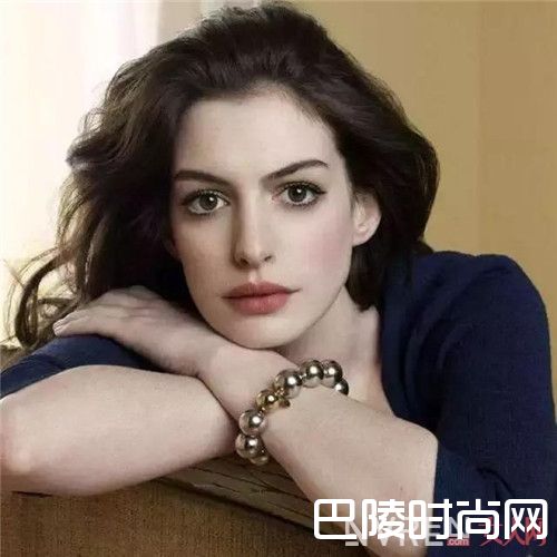 不同唇形的唇妆画法是什么 大嘴唇画什么唇妆合适娇兰kisskiss唇膏简介小嘴唇时候什么唇膏Tom Ford LIPS&amp;BOYS黑管简介薄唇涂什么唇膏适合NARS Audacious Lipstick唇膏简介厚唇涂Jill Stuart花舞恋唇膏好吗突嘴唇用唇妆技巧好Givenchy高级定制唇膏简介