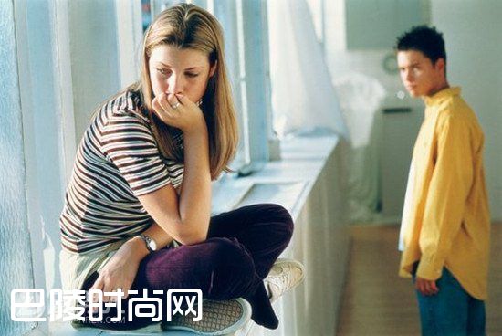 不顾老婆反对频繁和女人玩暧昧 拿媳妇的督促当耳旁风不思进取|对爱人冷漠缺少关怀让妻子伤心