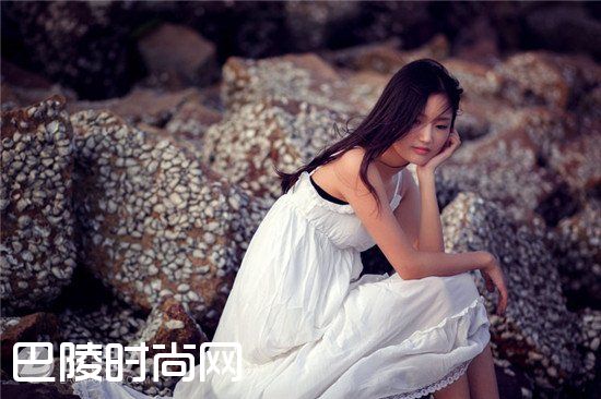 性感撩人的成熟女人 自信的女人最美丽|漫不经心的女人 故意不想理你的女生