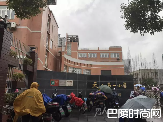 可悲！10岁女生午饭吃鱼丸竟导致卡喉窒息死亡