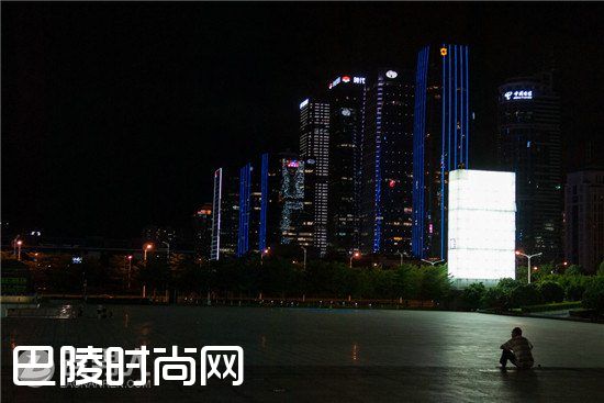 深圳莲花山顶观景平台夜景 深圳市民中心广场夜景|深圳世界之窗广场口夜景 深圳荔枝公园荔湖西岸夜景