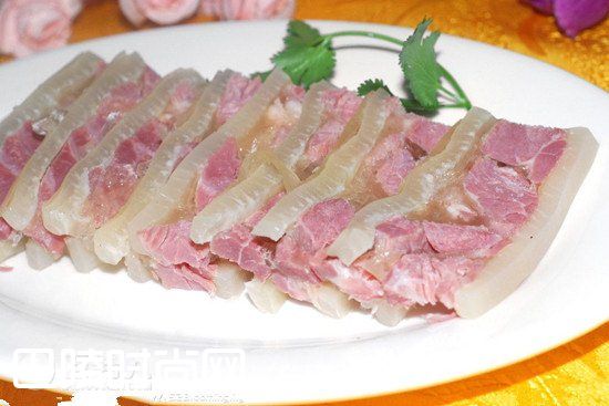 东坡肉的来历 水晶肴肉的由来|腊味合蒸的由来 飞龙汤的做法