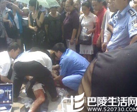 老婆遭工友调戏男子将其刺死 法院：正当防卫无罪