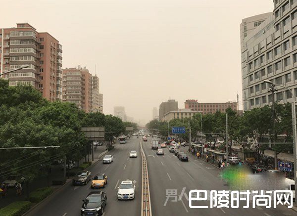 北京大风刮落坠物砸中路人 北京大风天气什么时候结束?