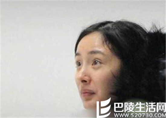 卸妆后杨幂素颜判若两人 女明星妆前妆后样子大不同