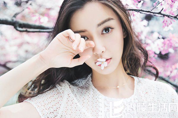 Angelababy电影盘点：寻龙诀、微微一笑很倾城等