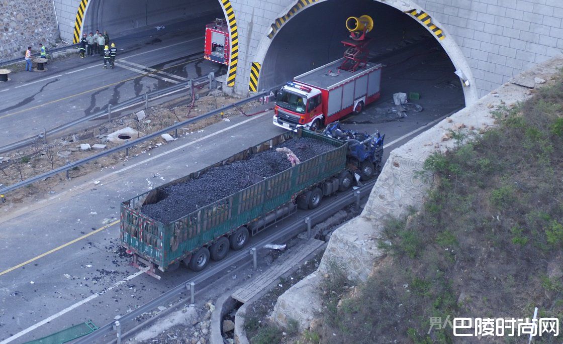 河北张石高速爆燃事故怎么回事？张石高速爆燃事故始末