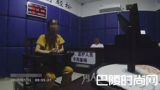 四名女子踩在警车上“尬舞” 警方震怒将其“团灭”