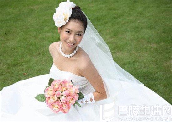 阿联低调结婚生子 易建联老婆荆灵个人资料曝光