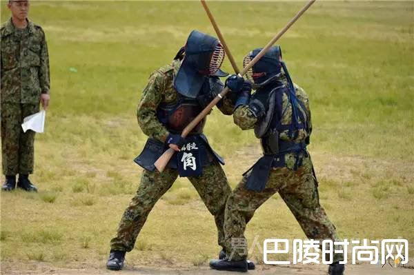 日本中学拼刺刀课 “杀人武术”加入中学豪华午餐？