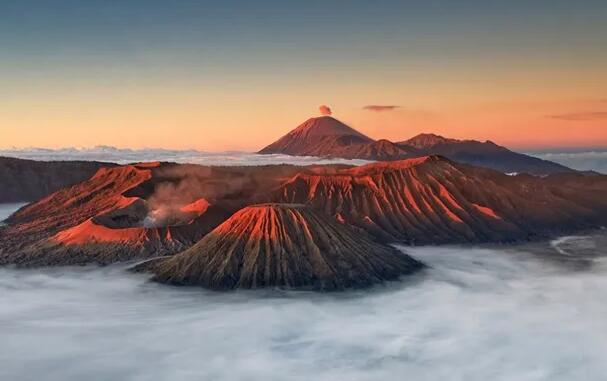 境内火山最多的国家