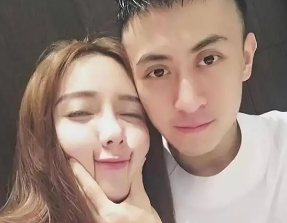 秦奋被逼婚是怎么回事（女网红真的在和秦奋在一起了吗）