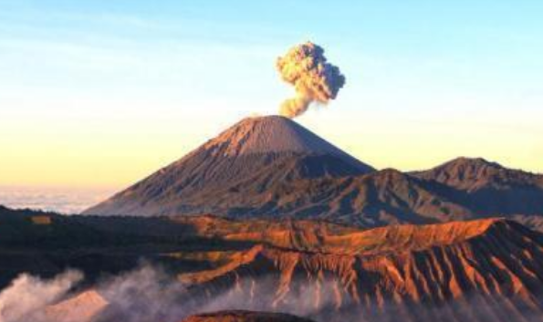 全世界最危险的火山基拉韦厄火山1983年起一直在喷发