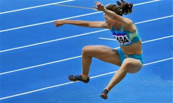 女子跳远世界纪录奇斯佳科娃7.52米