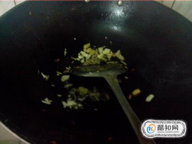 嫩胡豆怎么做才好吃又简单（炒嫩胡豆的做法大全）