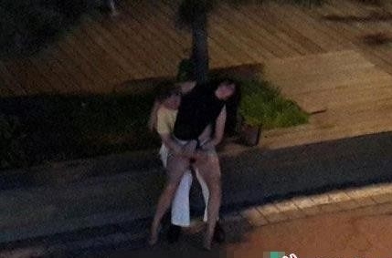 青岛女子醉酒遭性侵（疑被路人当街轮流猥亵图片视频曝光）