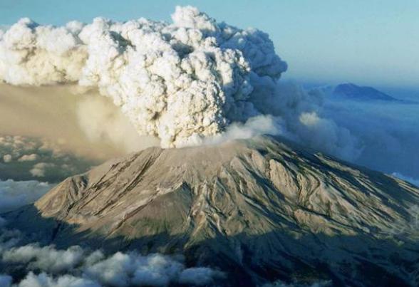 如果美国黄石火山爆发了会怎么样（会给我们带来无穷无尽的伤害）