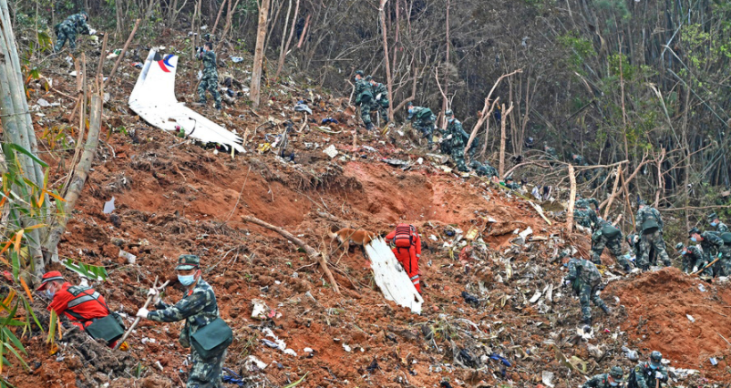 东航空难事件始末（东航空难事件坠毁原因）